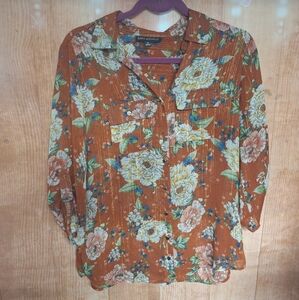Sara Michelle size small floral blouse
